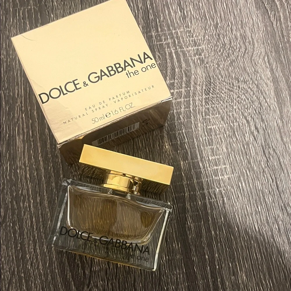 Dolce & Gabbana The One with Gold Accents - Picture 1 of 4